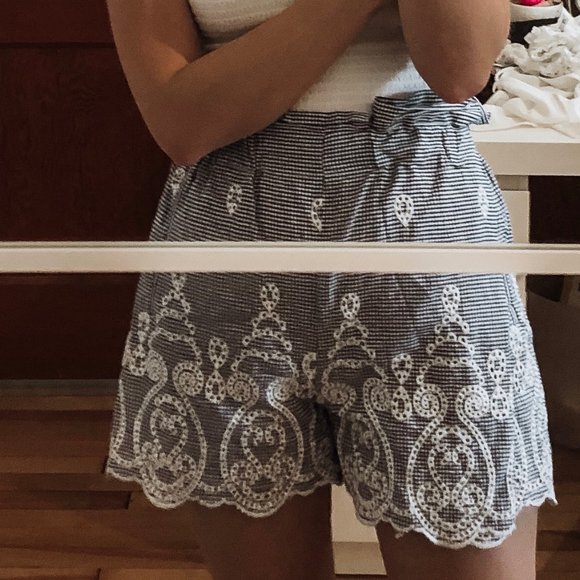 Zara blue and white embroided skort - Picture 4 of 6